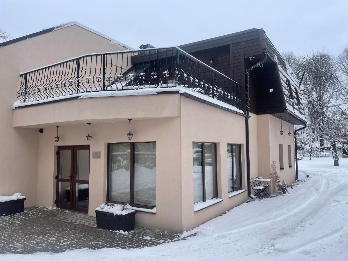Park Apartments Валмиера Екстериор снимка