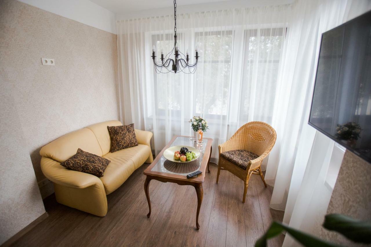 Park Apartments Валмиера Екстериор снимка