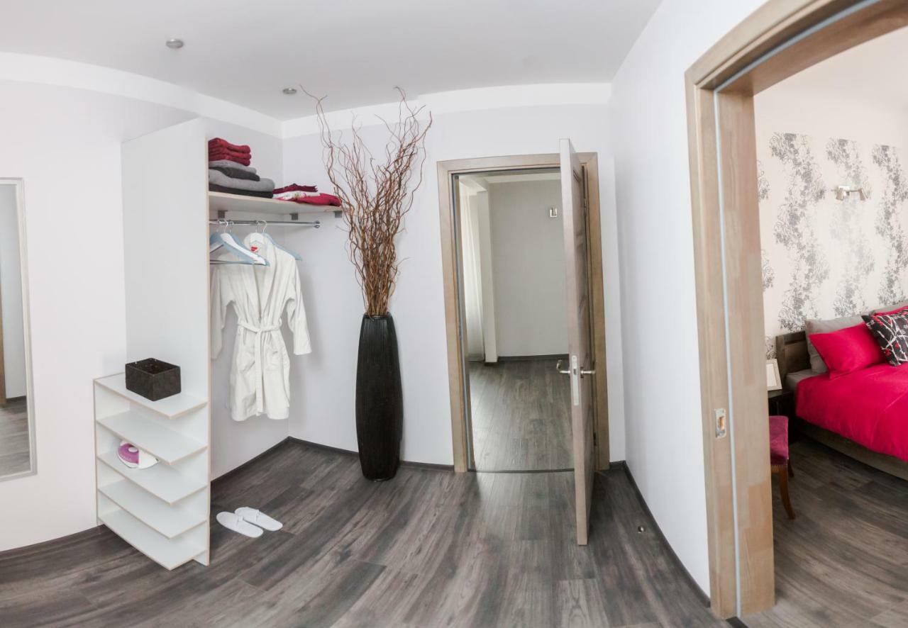 Park Apartments Валмиера Екстериор снимка