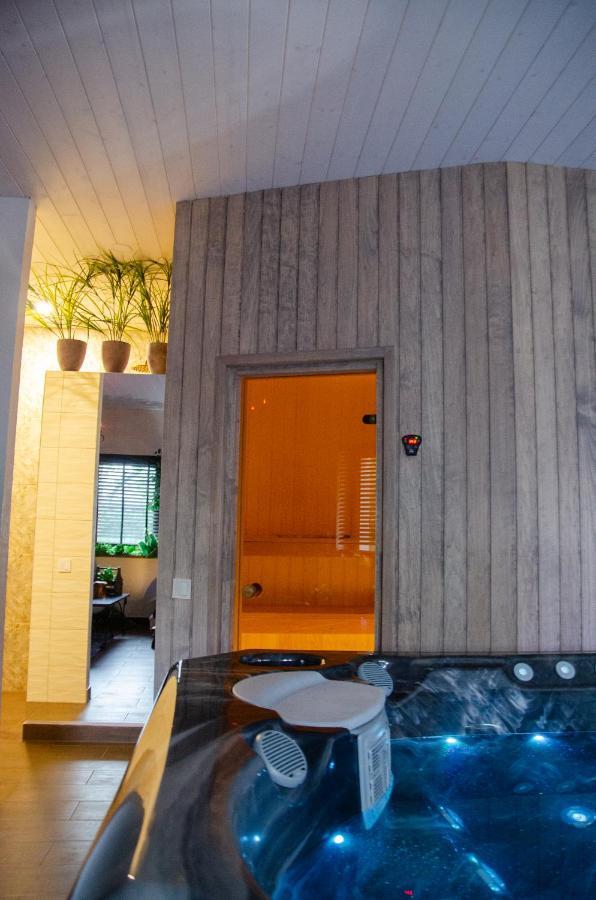 Park Apartments Валмиера Екстериор снимка